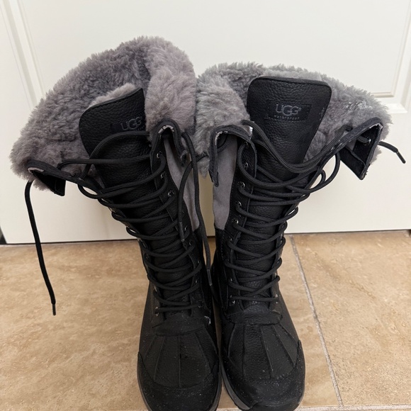 UGG - ADIRONDACK BOOT TALL - Picture 2 of 2